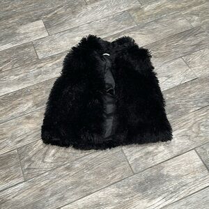 Croft & Barrow black fluffy vest size S